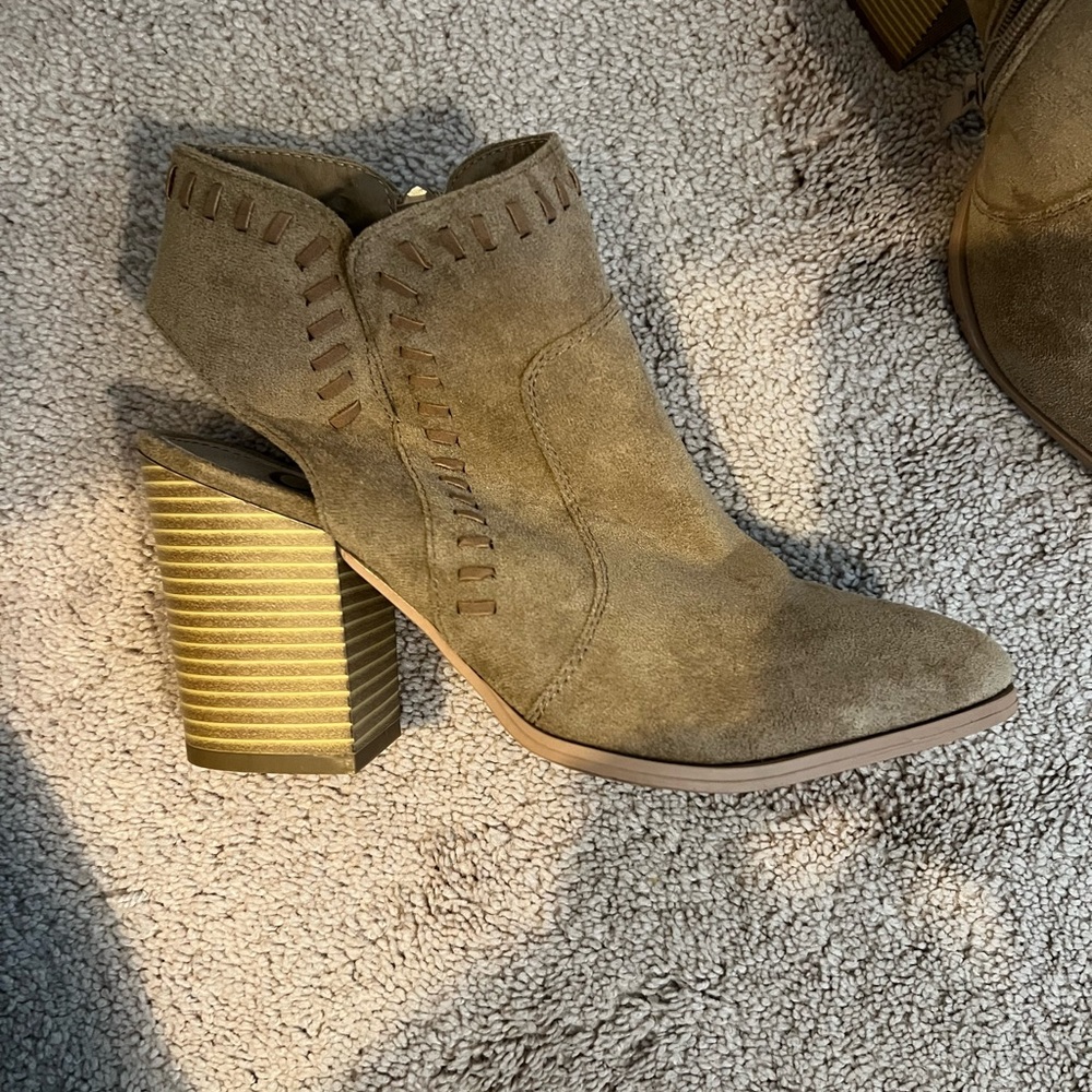 Chunky Heel Sandal